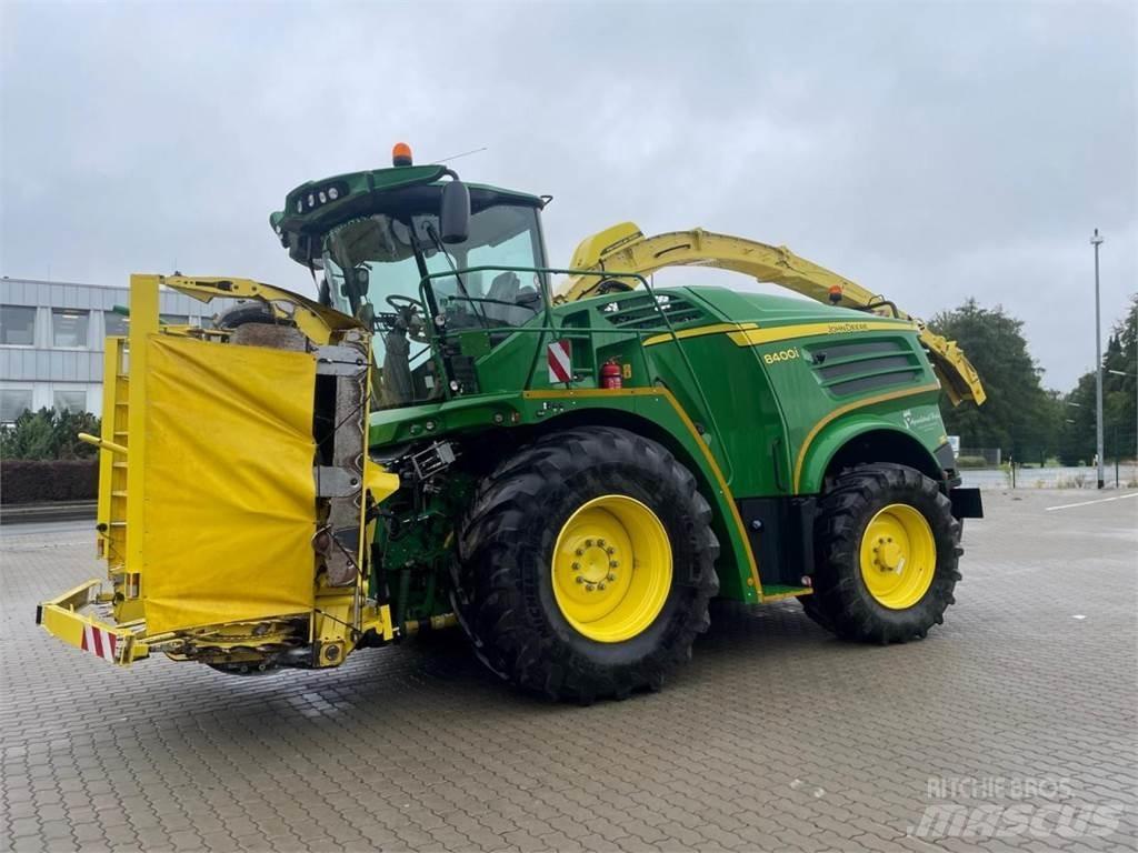 John Deere 8400 i 자동 초지기계