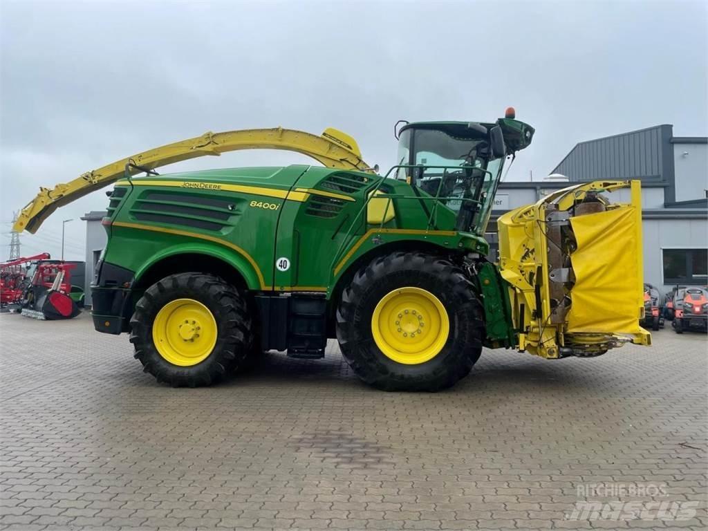 John Deere 8400 i 자동 초지기계