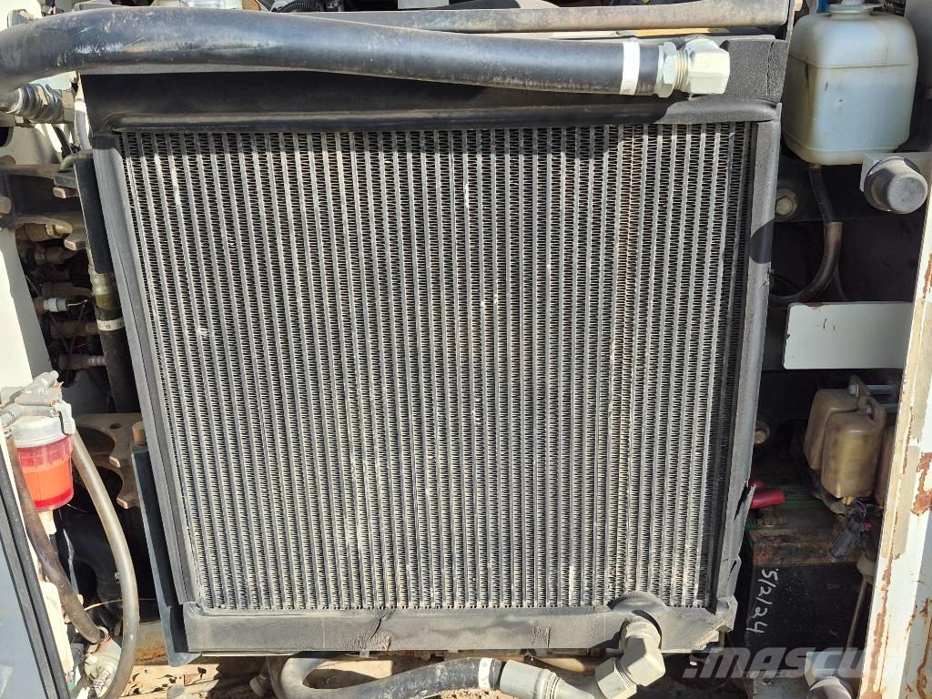 Takeuchi TL 8  스키드로더