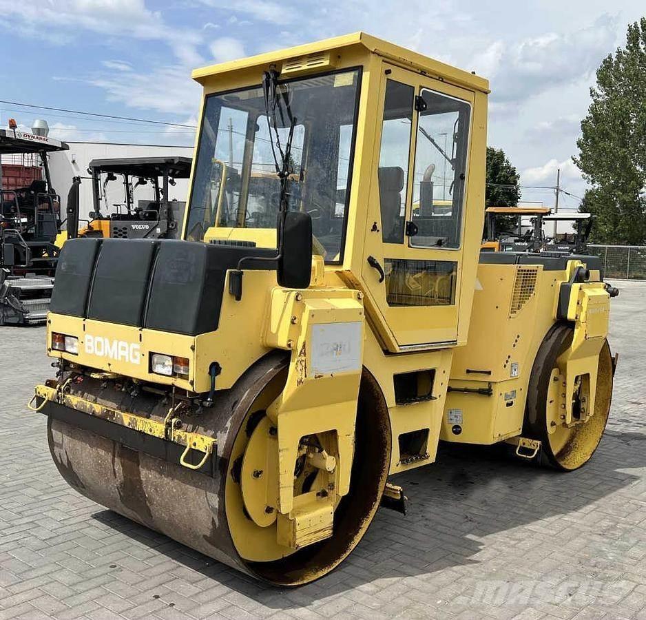 Bomag BW 151 AD-2 트윈 드럼 롤러