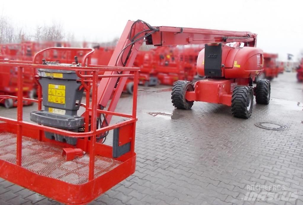 JLG 800 AJ 관절형 전동이동 리프트