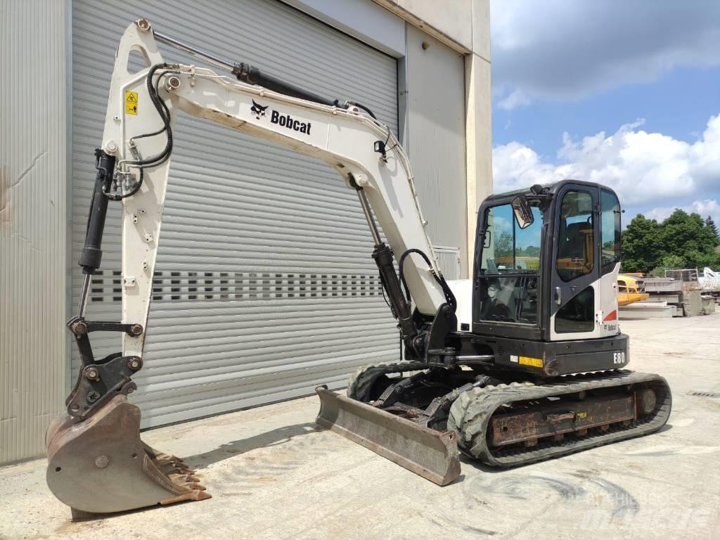Bobcat E 80 EA 중형굴삭기 7톤-28톤