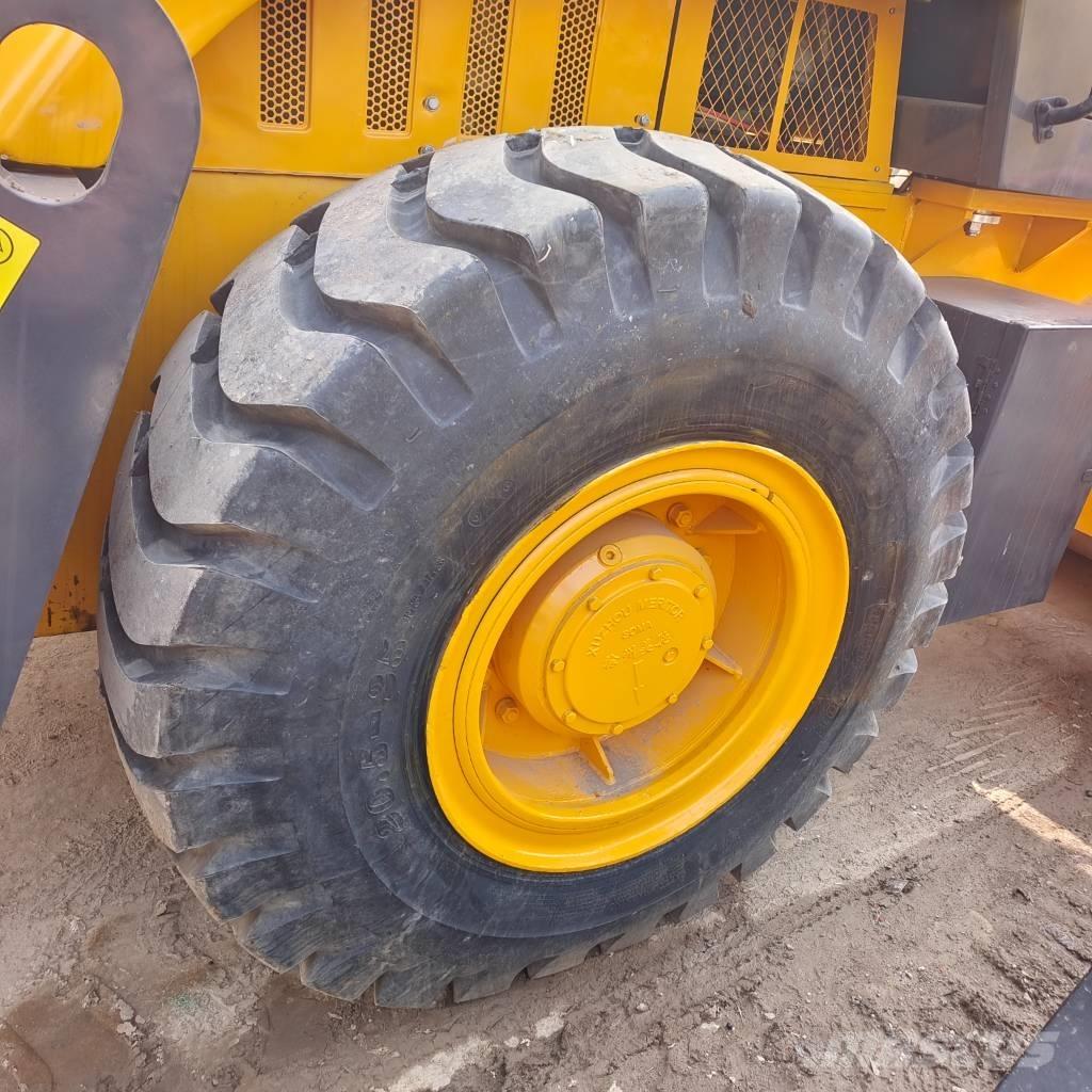 XCMG XS 203 J 싱글 드럼 롤러