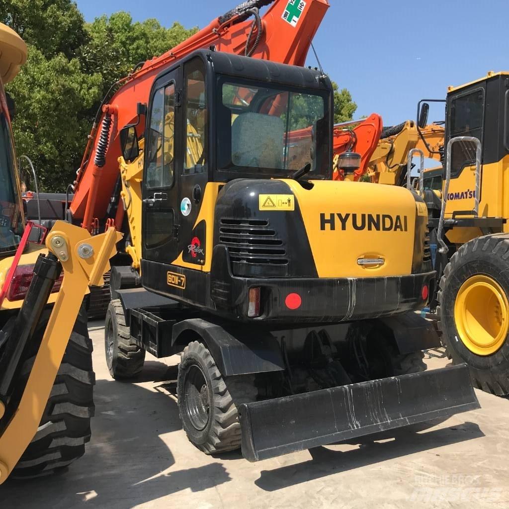 Hyundai 60 W  휠 굴삭기