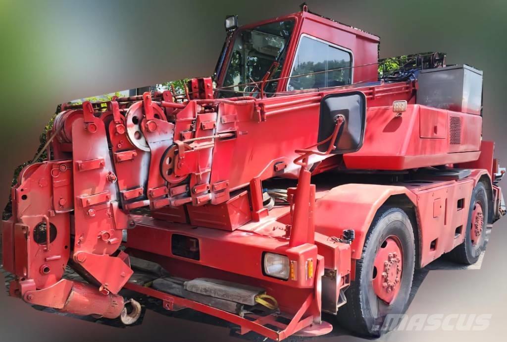 Kato MR 100 R/T 크레인