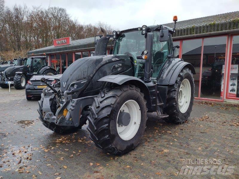 Valtra T 214 D 트랙터