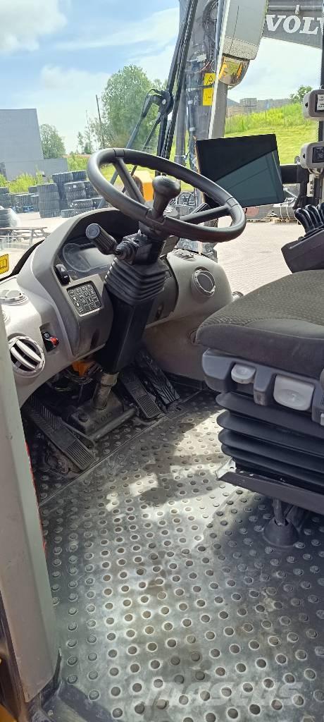 Volvo L110H  휠로우더