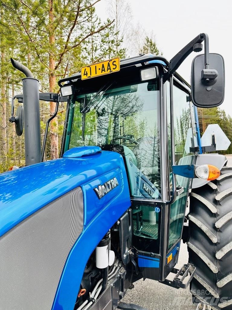 Valtra A 92 트랙터