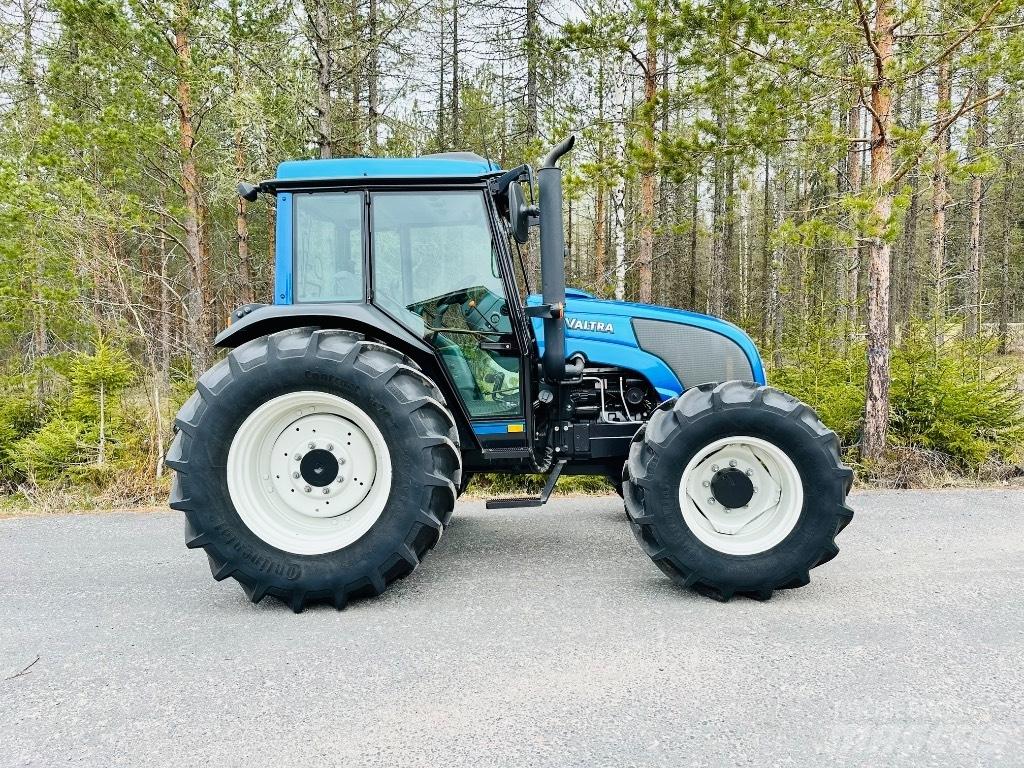Valtra A 92 트랙터
