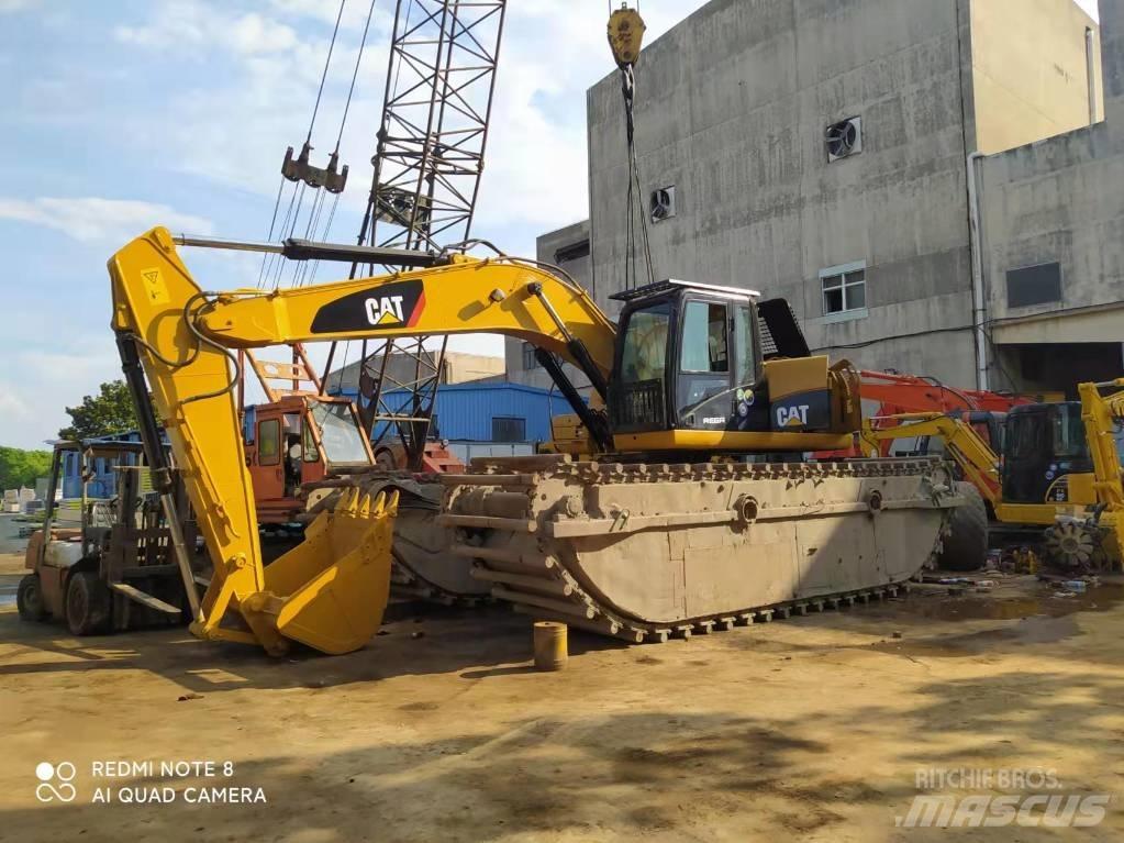  CATERILLAR 320D 수륙양용 굴삭기