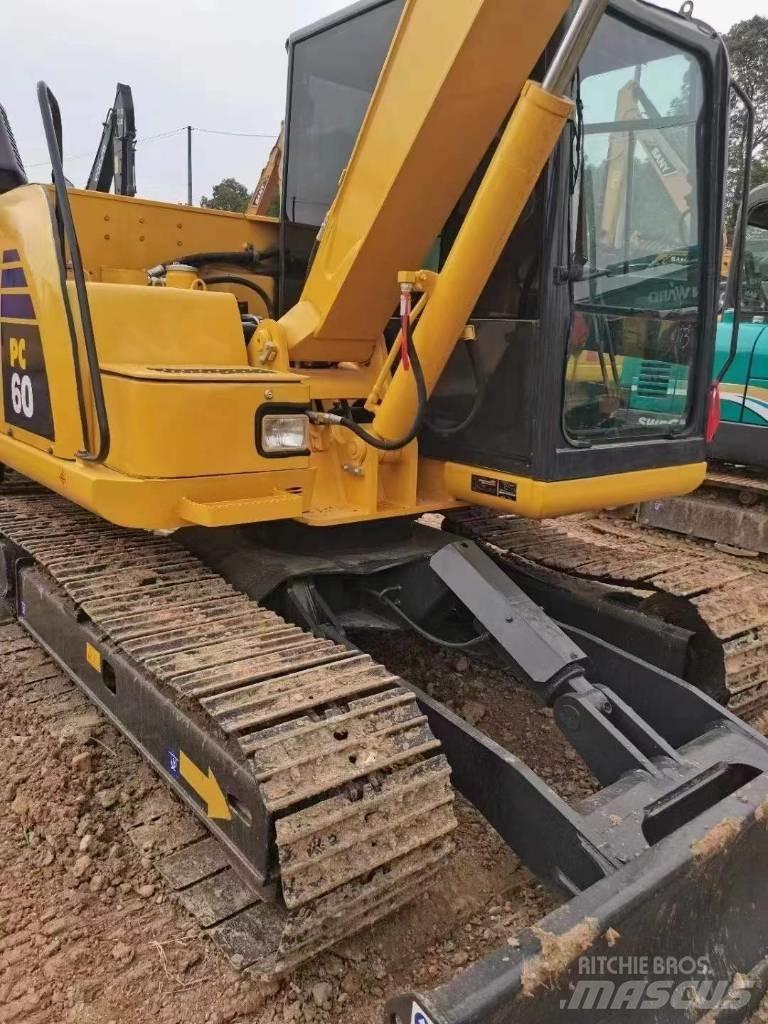 Komatsu PC 60 대형 굴삭기 29톤 이상