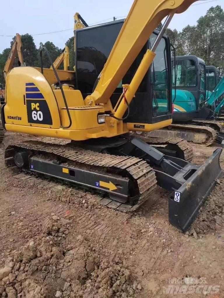 Komatsu PC 60 대형 굴삭기 29톤 이상