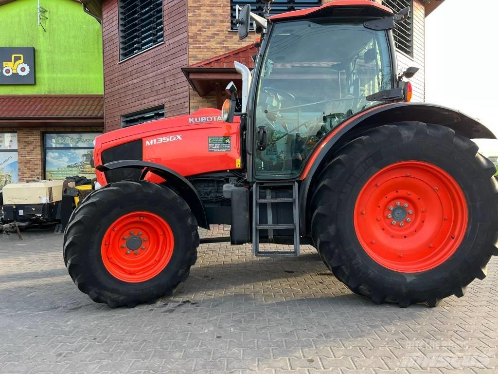 Kubota M 135 GX 트랙터