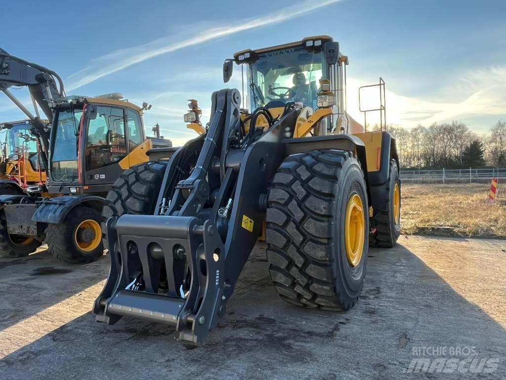 Volvo L 220 H  휠로우더