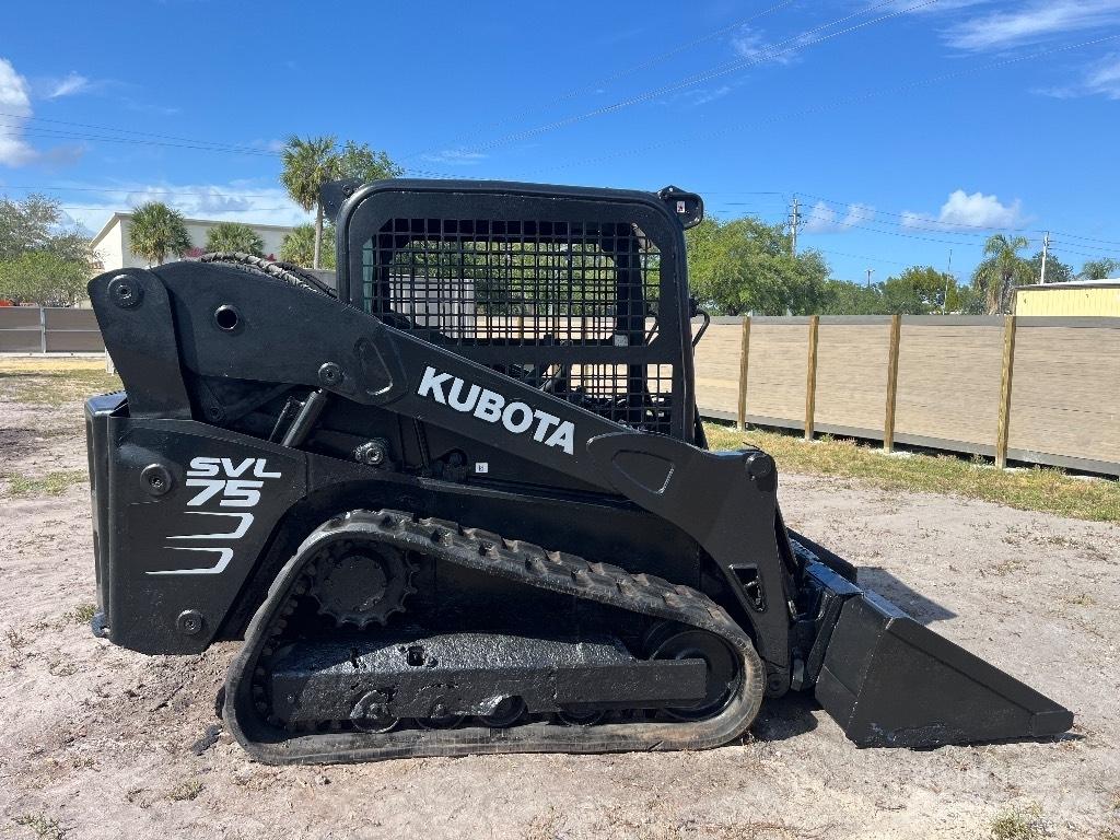 Kubota SVL 75-2  스키드로더