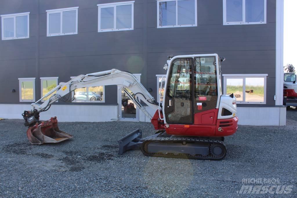 Takeuchi TB 240 소형 굴삭기 7톤 미만