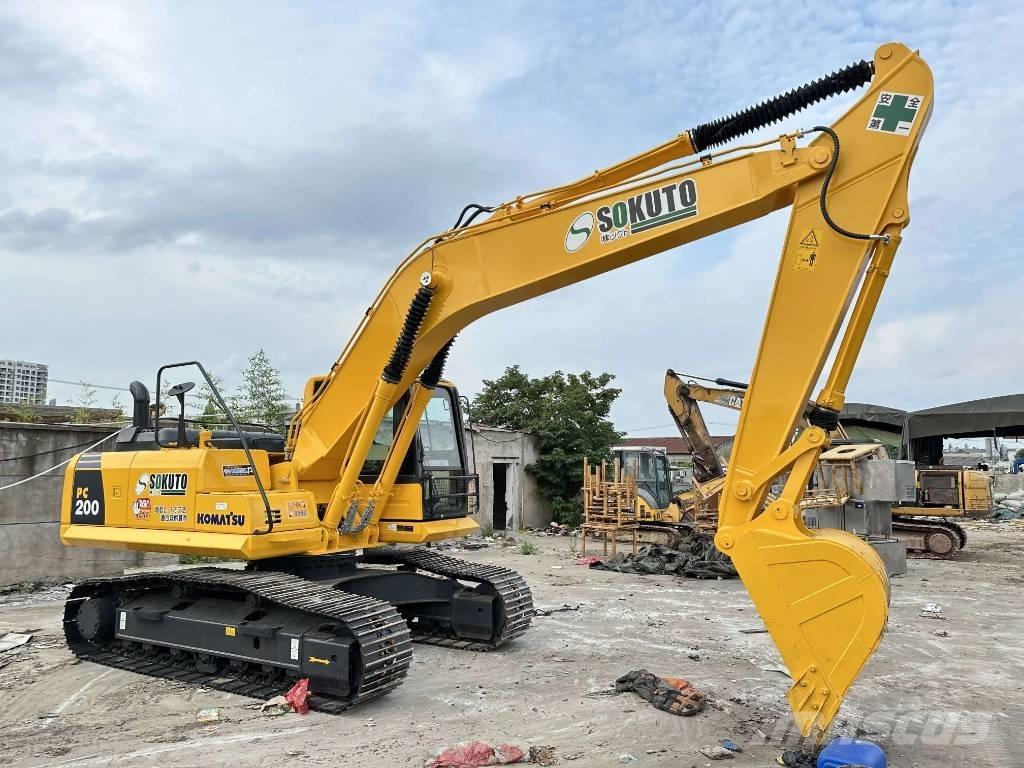 Komatsu PC 200-8 대형 굴삭기 29톤 이상
