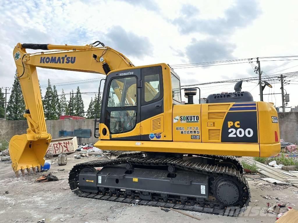 Komatsu PC 200-8 대형 굴삭기 29톤 이상