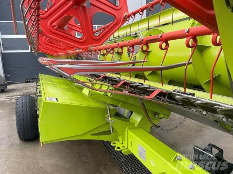 CLAAS Tucano 450 콤바인 수확기