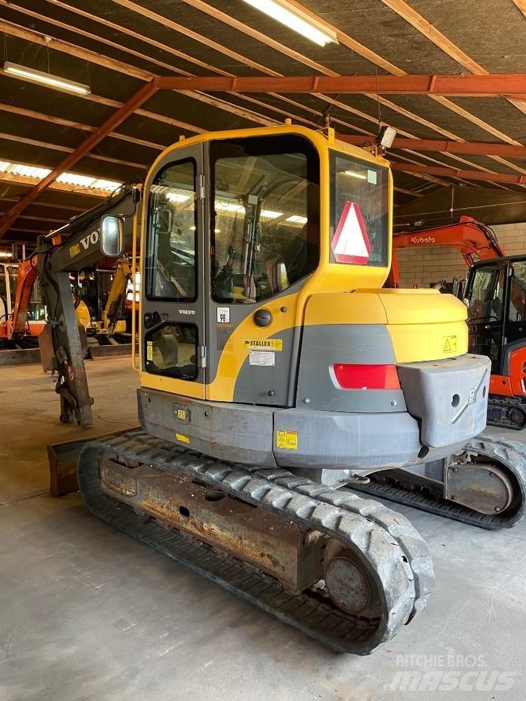 Volvo ECR88 중형굴삭기 7톤-28톤