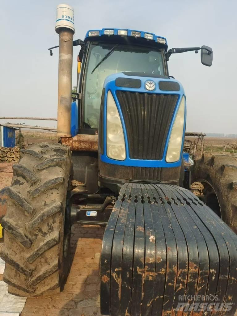 New Holland T8040 트랙터