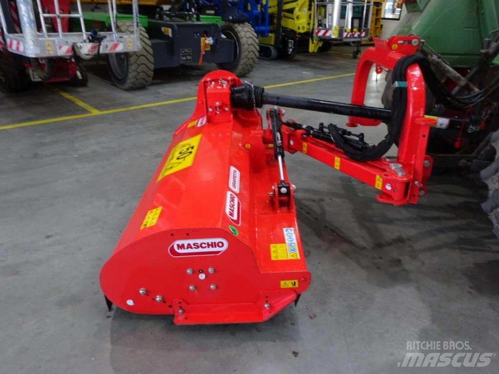 Maschio Giraffa 160 목장 제초기 및 토퍼