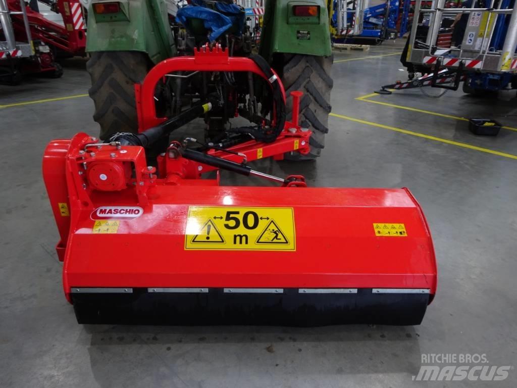 Maschio Giraffa 160 목장 제초기 및 토퍼