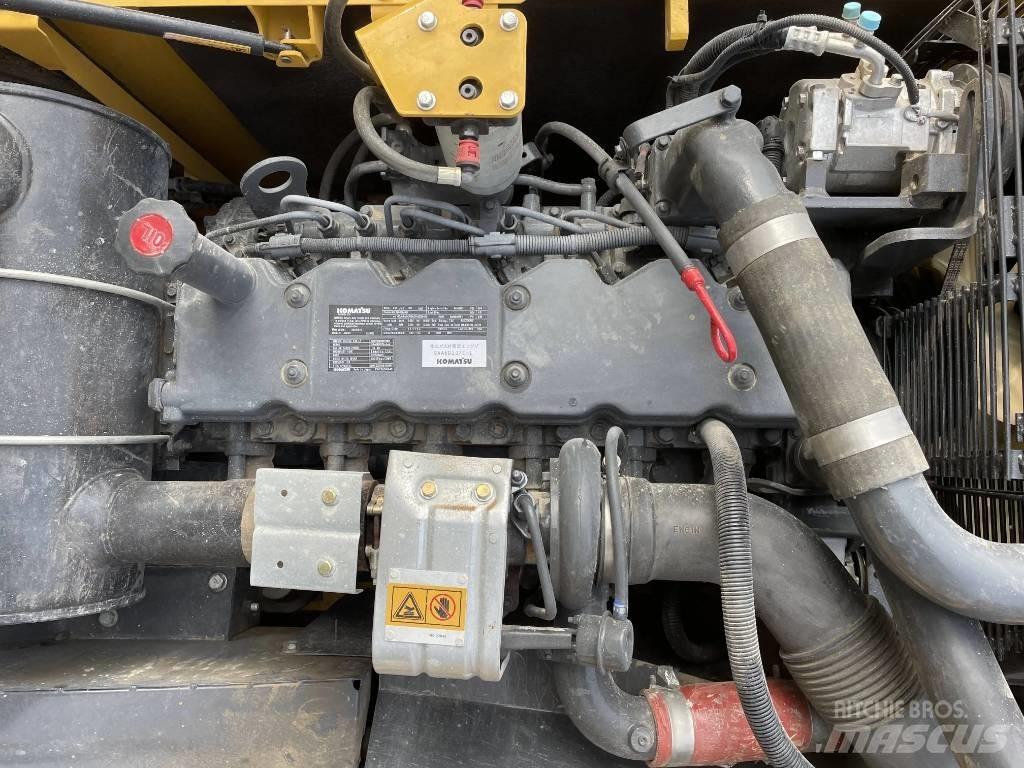 Komatsu PC200-8 대형 굴삭기 29톤 이상