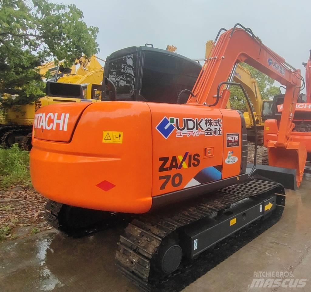 Hitachi ZX 70 소형 굴삭기 7톤 미만