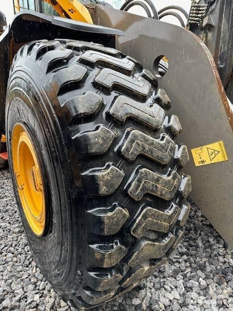 Volvo L 220 H  휠로우더