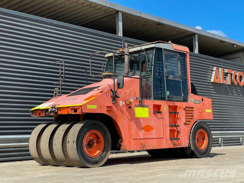 Ammann AP 240 공기 타이어 롤러