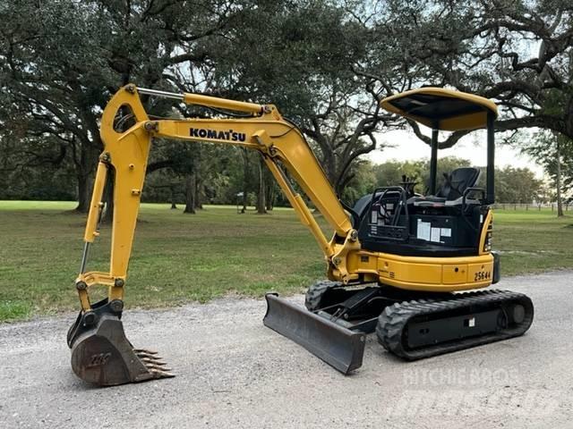 Komatsu PC27MR-2 소형 굴삭기 7톤 미만