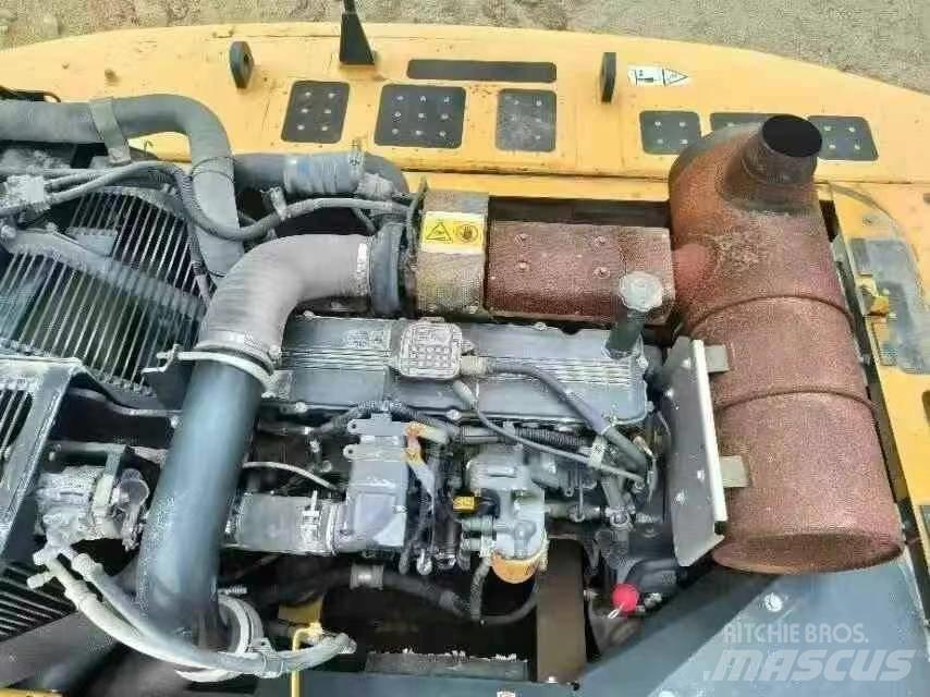 Komatsu PC 360-8 대형 굴삭기 29톤 이상