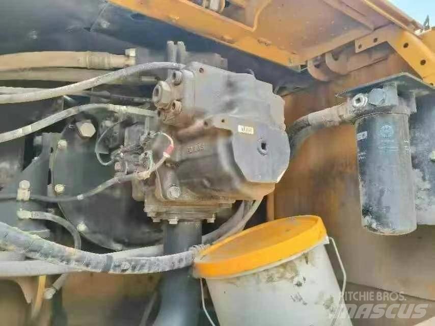 Komatsu PC 360-8 대형 굴삭기 29톤 이상