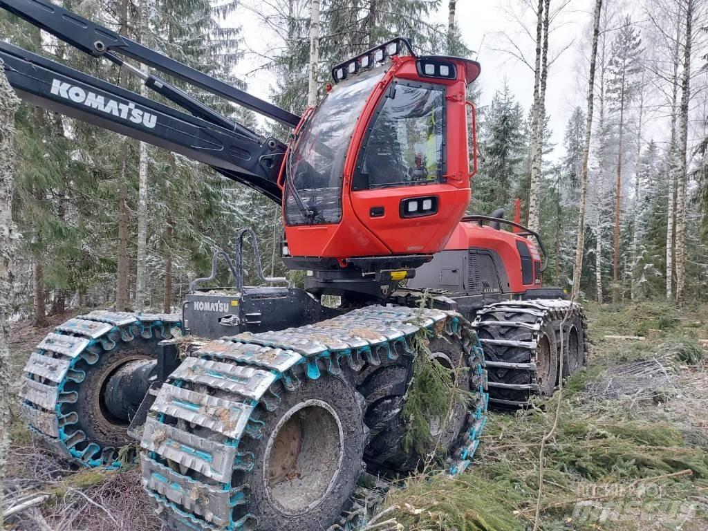 Komatsu 931 XC 원목 하베스터