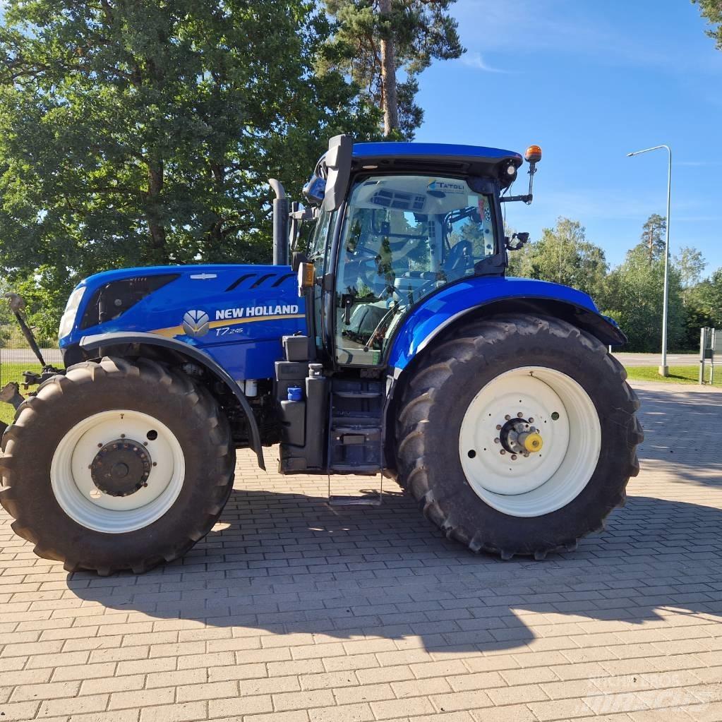 New Holland T 7.245 트랙터