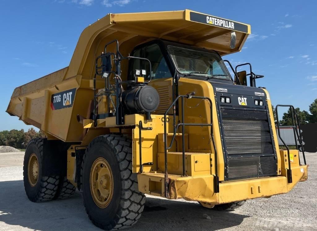 CAT 770 G 연결식 홀러