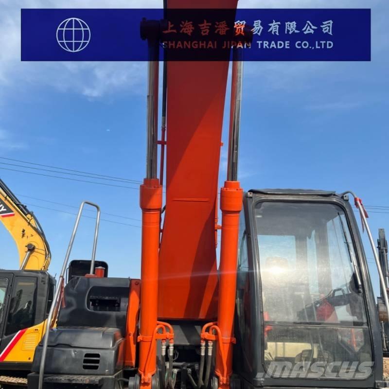 Hitachi ZX 240 대형 굴삭기 29톤 이상