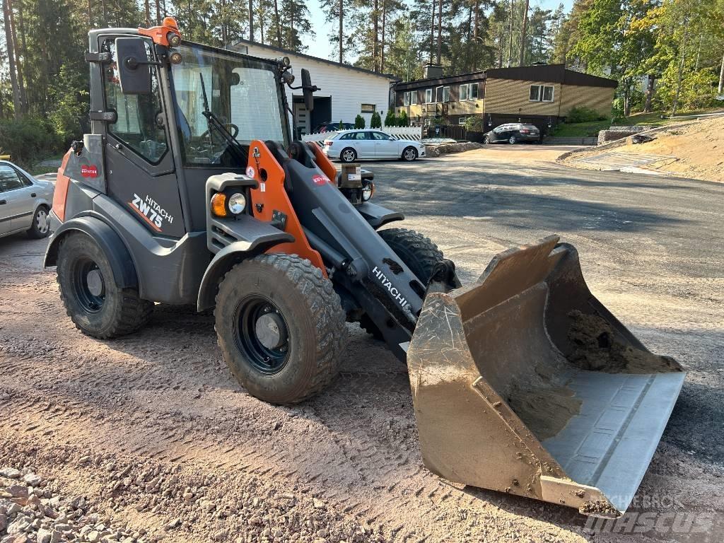 Hitachi ZW 75  휠로우더