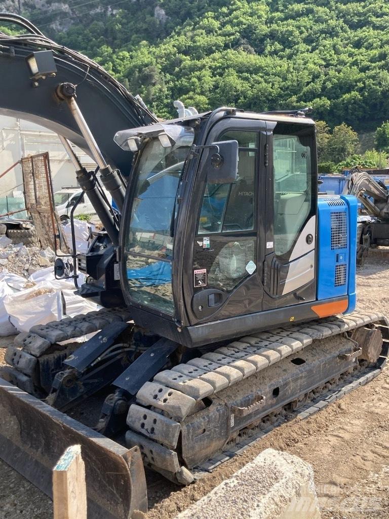Hitachi ZX 135 US-6 대형 굴삭기 29톤 이상