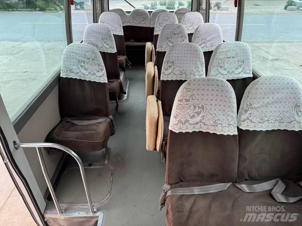 Toyota Coaster 미니 버스