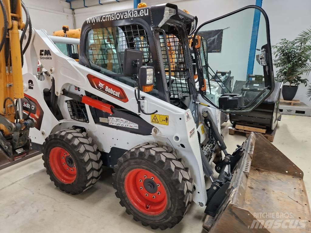 Bobcat S 590  스키드로더
