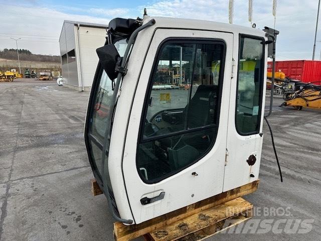 Liebherr R 317 CAB 캐빈 및 인테리어