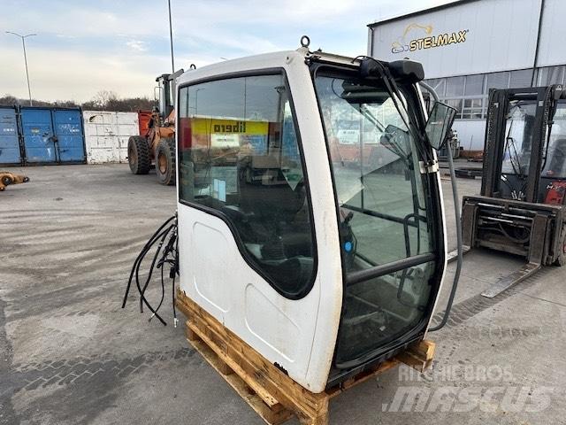 Liebherr R 317 CAB 캐빈 및 인테리어