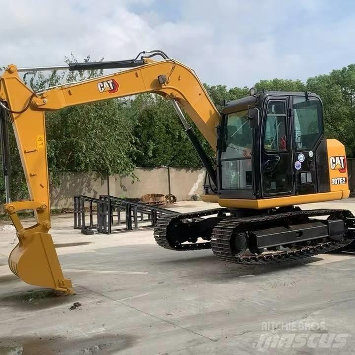 CAT 307E2 대형 굴삭기 29톤 이상