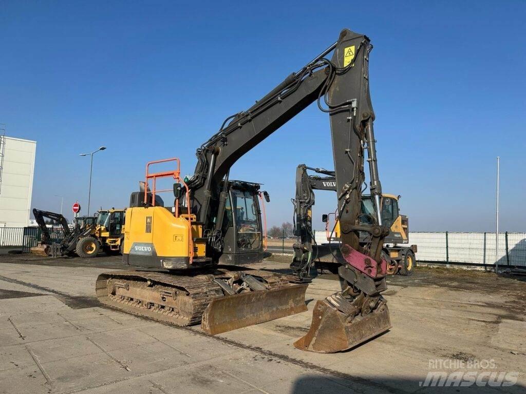 Volvo ECR145EL 대형 굴삭기 29톤 이상