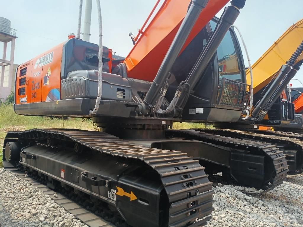 Hitachi ZX 240 대형 굴삭기 29톤 이상