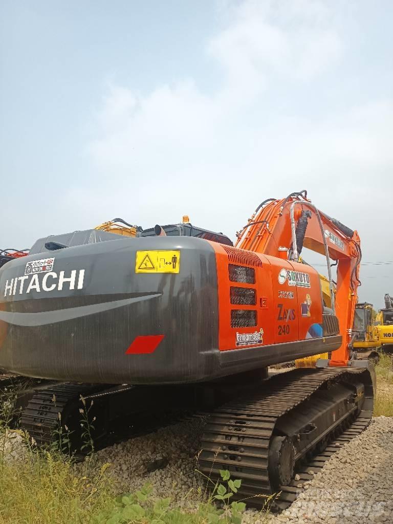 Hitachi ZX 240 대형 굴삭기 29톤 이상