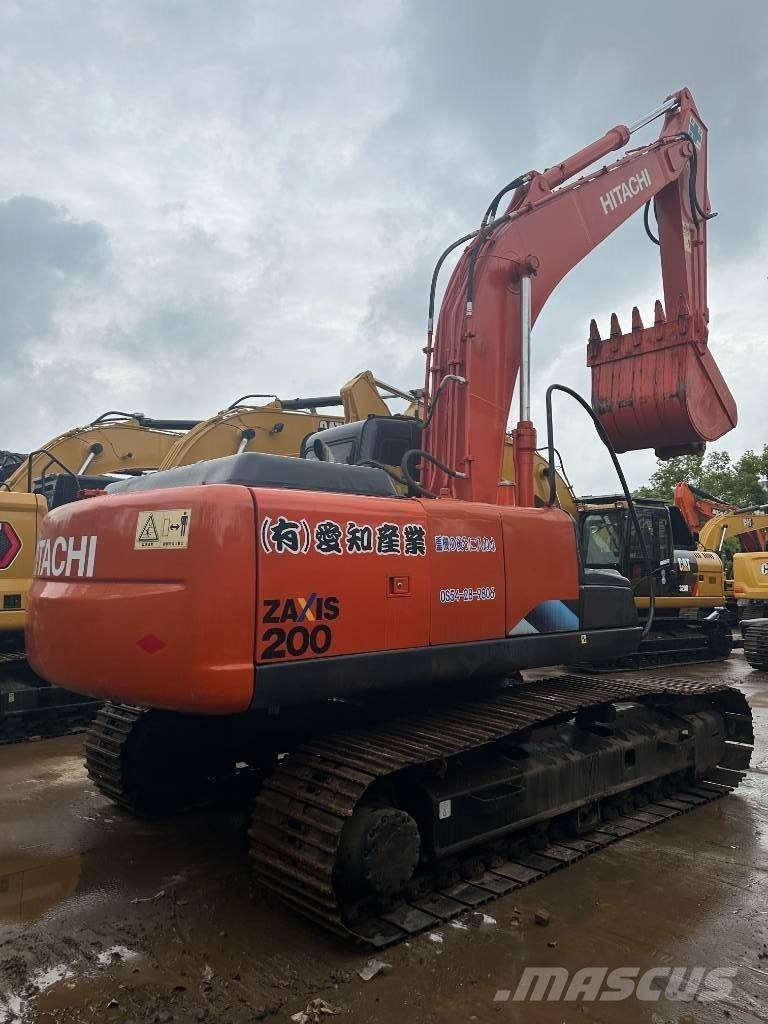 Hitachi ZX 200 대형 굴삭기 29톤 이상