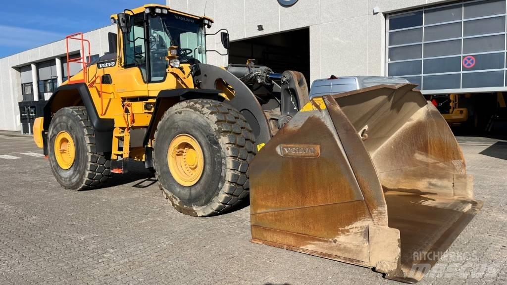 Volvo L260H  휠로우더
